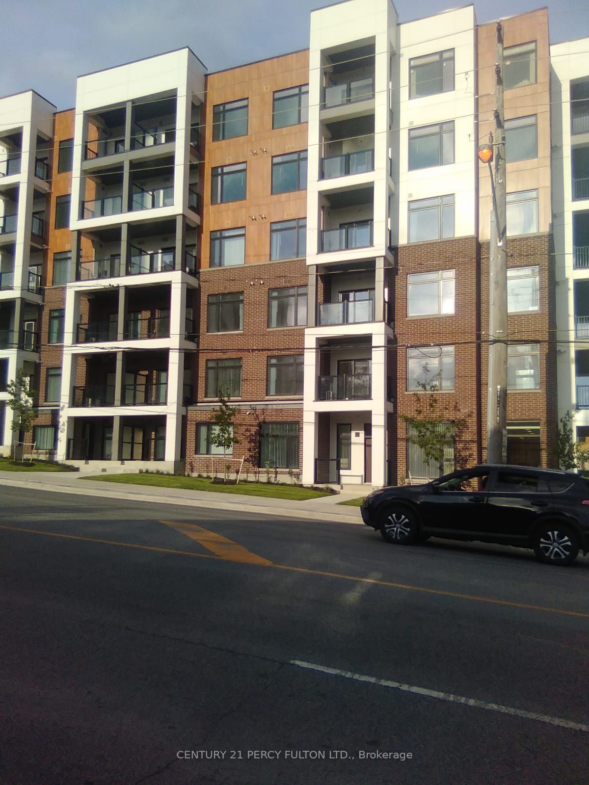 Condo for lease at 104-160 Canon Jackson Drive, Toronto, Beechborough-Greenbrook, M6M 0C1 - MLS: W11925763