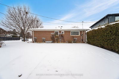 2 Lewis St, Halton Hills - Georgetown image-0-3