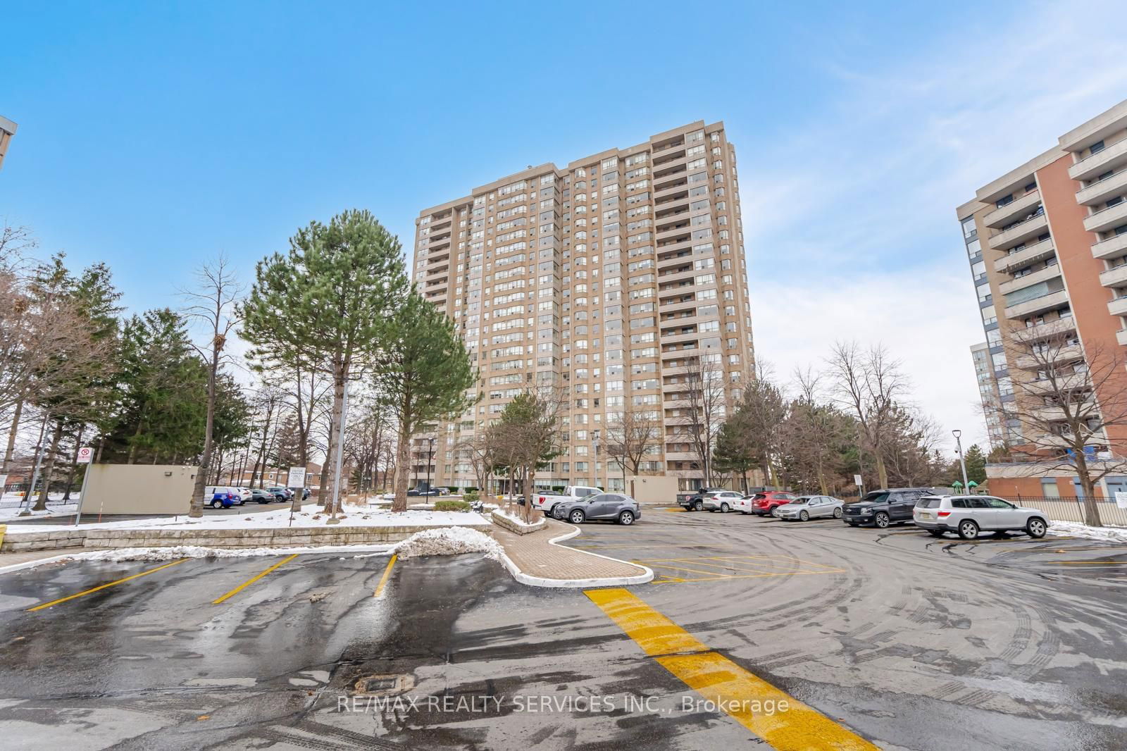 Condo for sale at 2004-30 Malta Avenue, Brampton, Fletcher's Creek South, L6Y 4S5 - MLS: W11925853