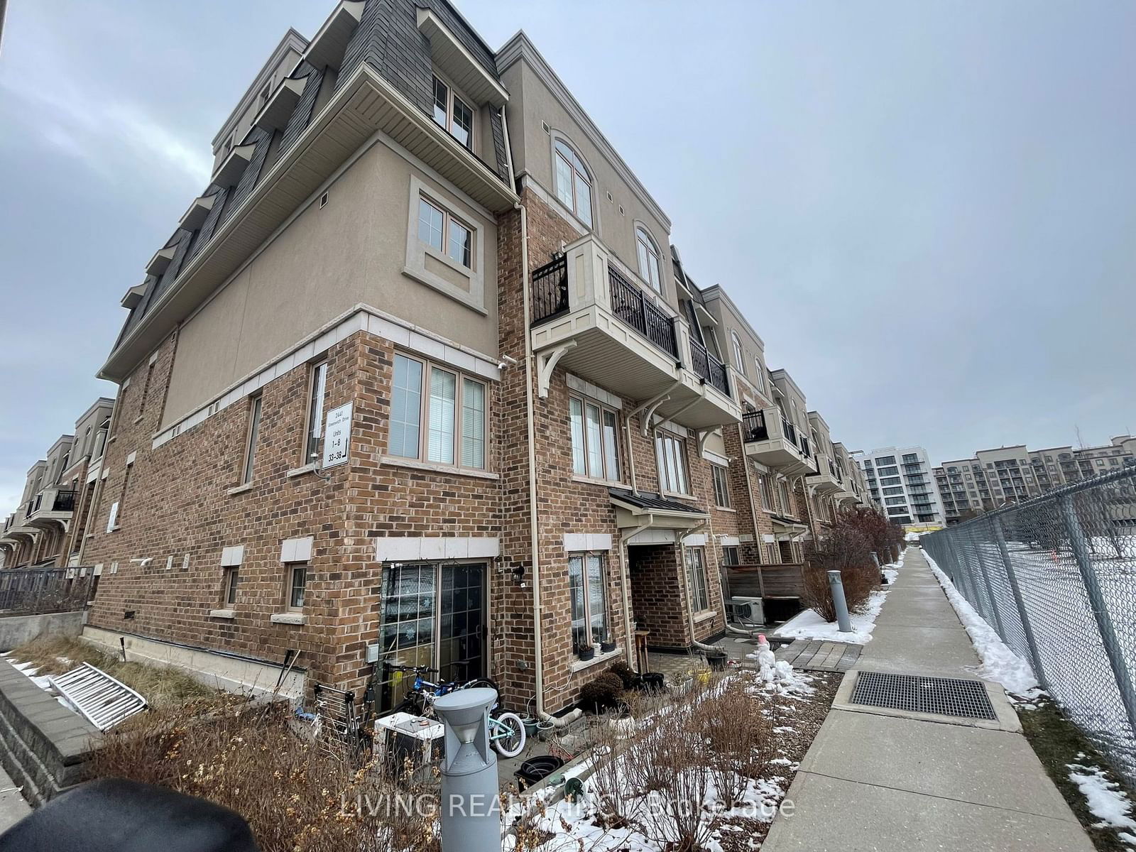 Townhouse for lease at 3-2441 Greenwich Drive, Oakville, 1022 - WT West Oak Trails, L6M 0S3 - MLS: W11925867