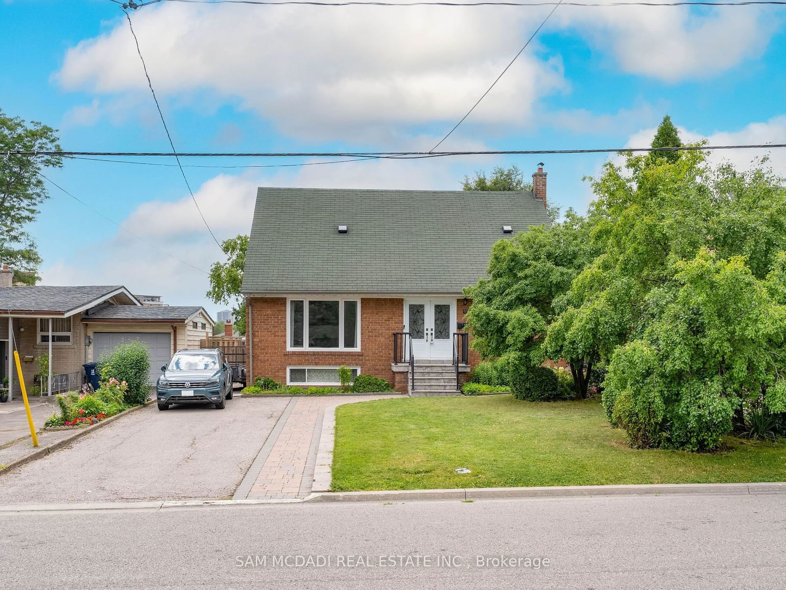 Detached House leased at Upper-22 De Marco Boulevard, Toronto, Rustic, M6L 2W1 - MLS: W11926009