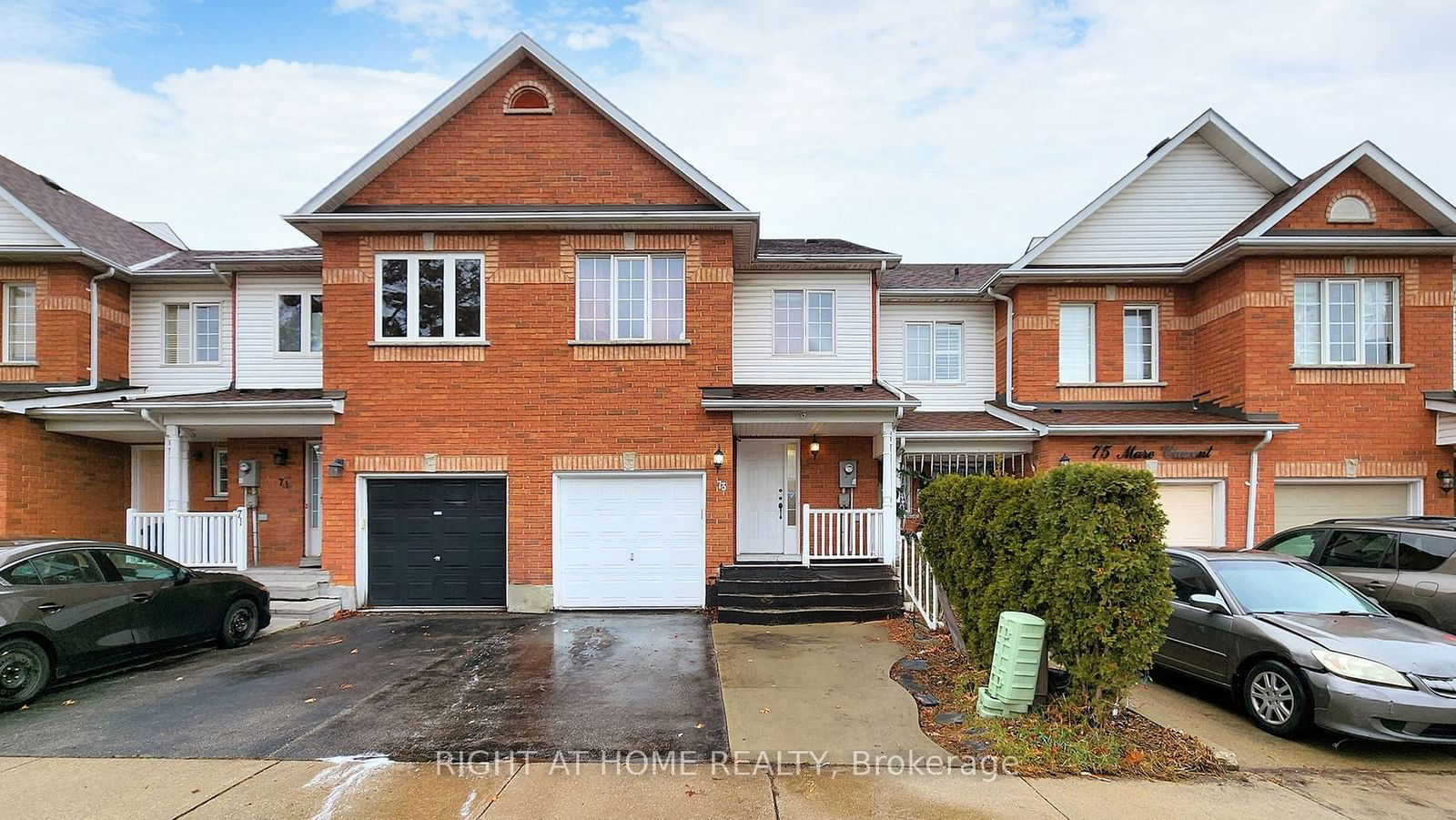 Townhouse for sale at 73 Mare Crescent, Toronto, West Humber-Clairville, M9W 7E7 - MLS: W11926021