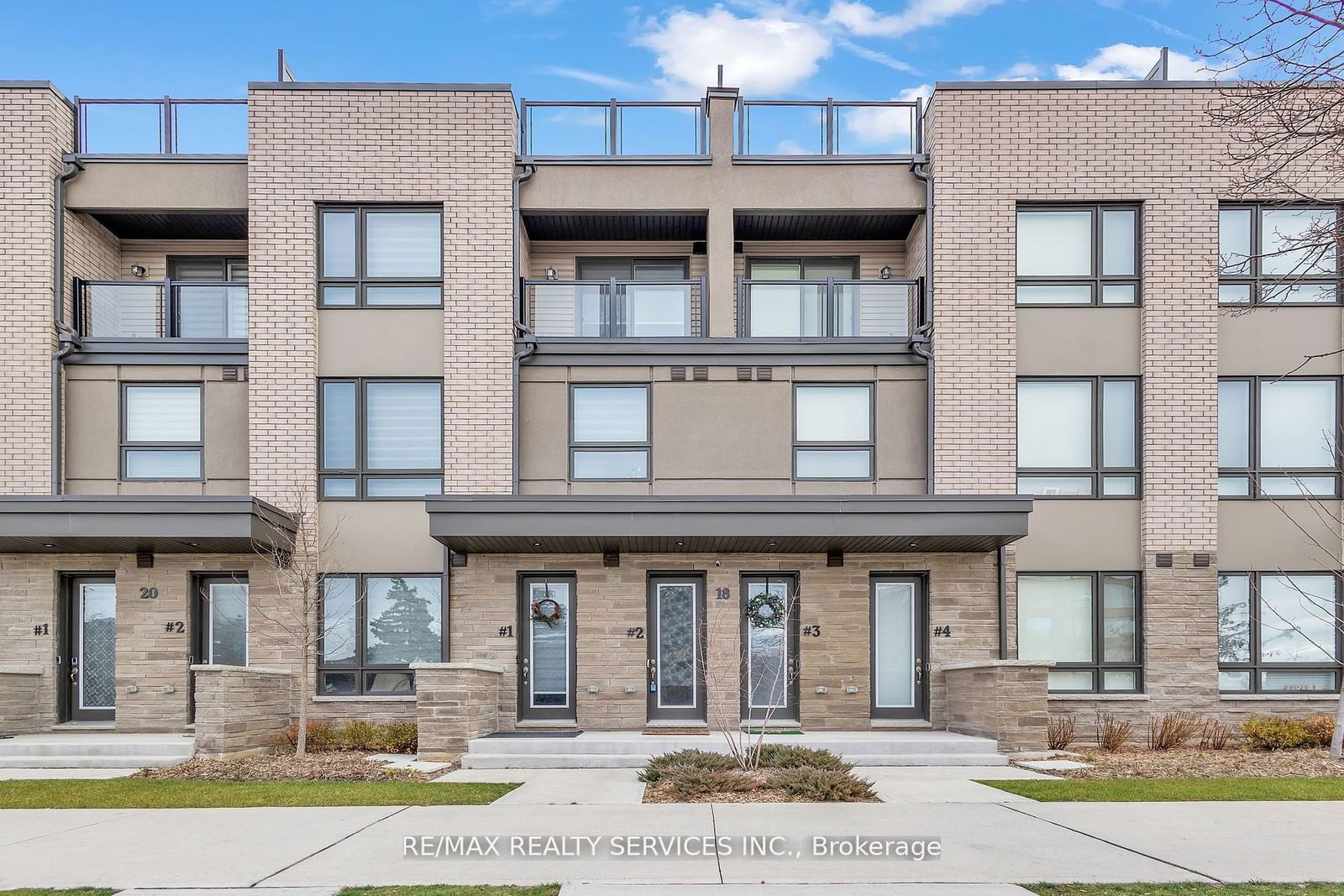 Townhouse sold at 2-18 Humberwood Boulevard, Toronto, West Humber-Clairville, M9W 7J6 - MLS: W11926303