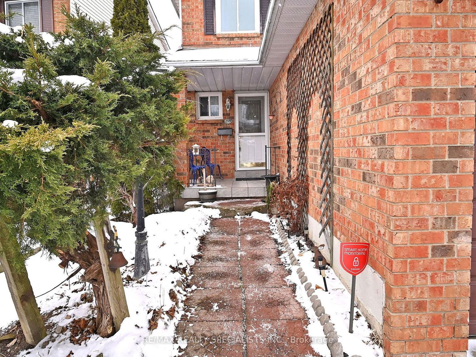 Detached House for sale at 8 Stephensen Court, Brampton, Madoc, L6V 3X8 - MLS: W11926329