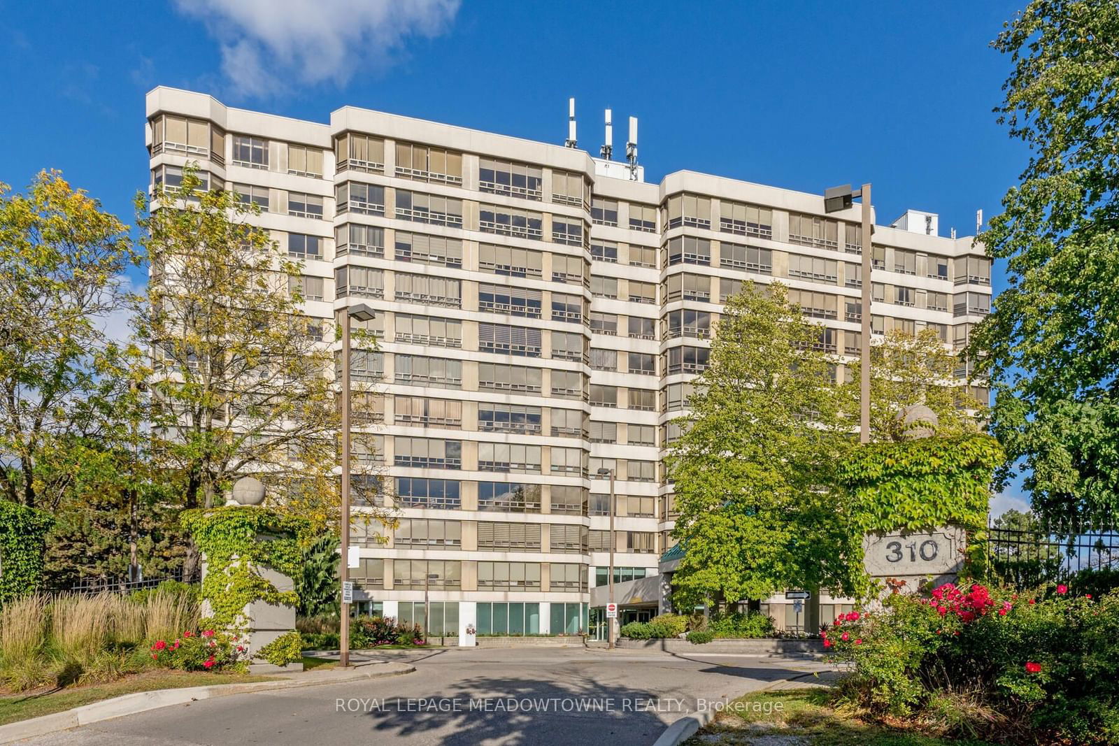 Condo for sale at 1102-310 Mill Street, Brampton, Brampton South, L6Y 3B1 - MLS: W11926354