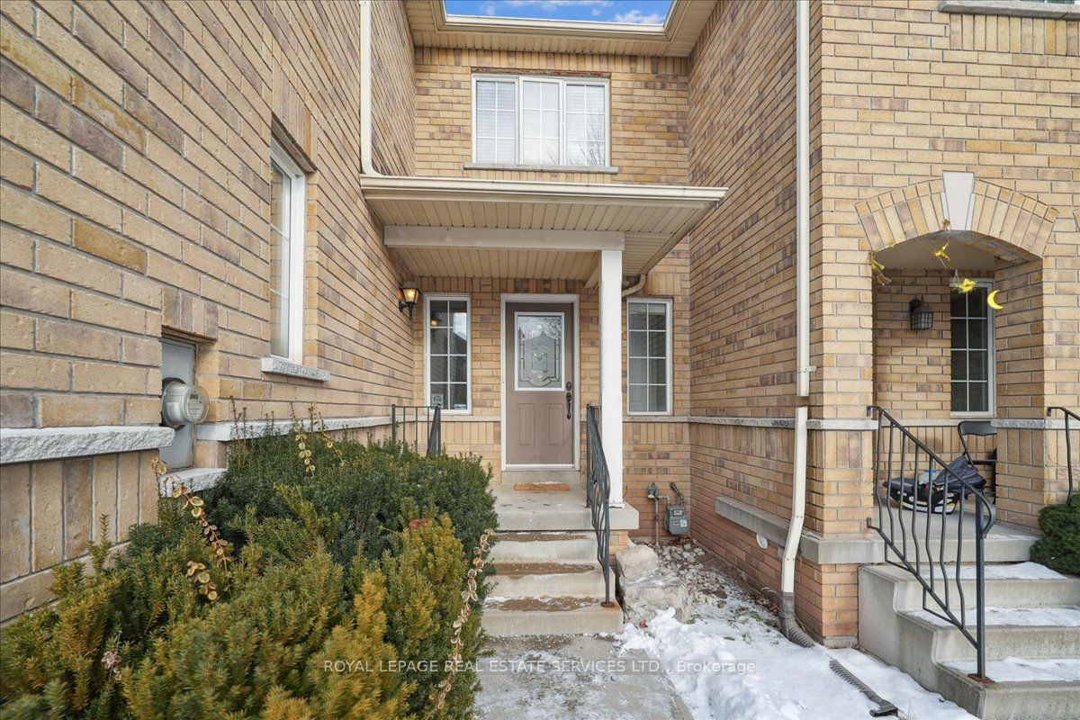 Townhouse for sale at 2429 LAZIO Lane, Oakville, 1022 - WT West Oak Trails, L6M 4P4 - MLS: W11926409