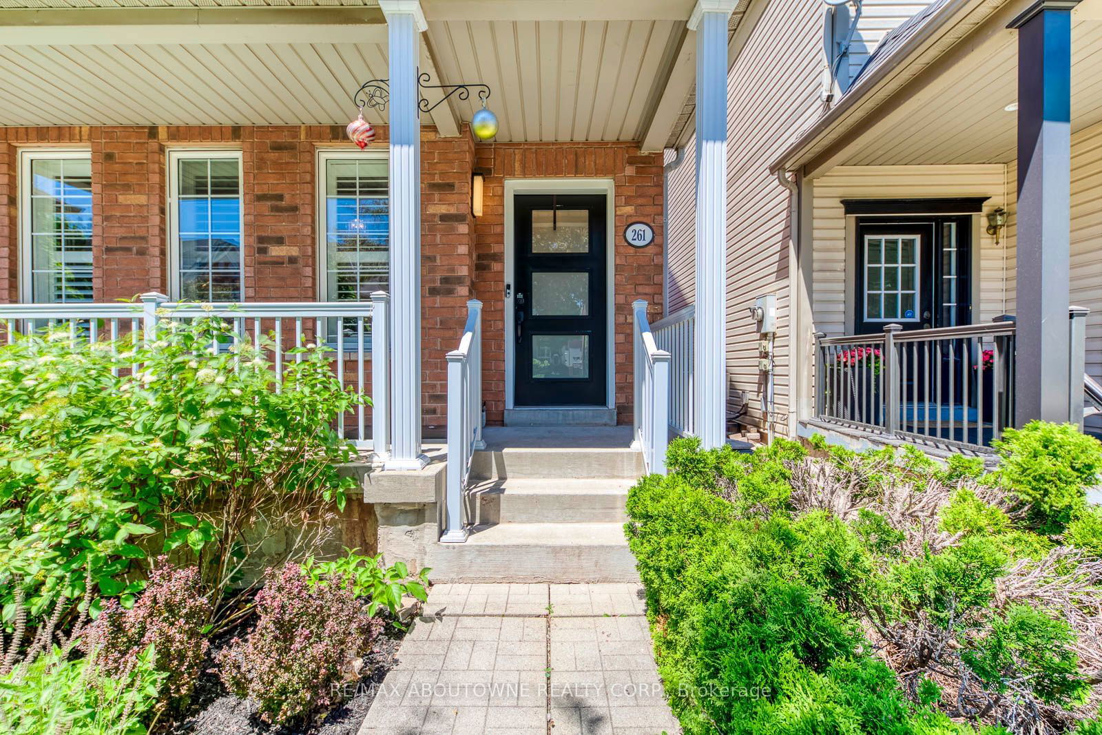 Detached House for sale at 261 Gatwick Drive, Oakville, Uptown Core, L6H 7K3 - MLS: W11926450