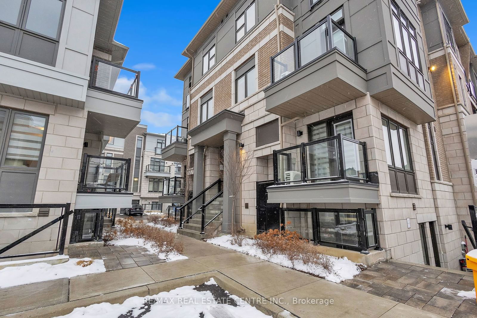 Townhouse leased at 312-10 Halliford Place, Brampton, Goreway Drive Corridor, L6P 0N5 - MLS: W11926463