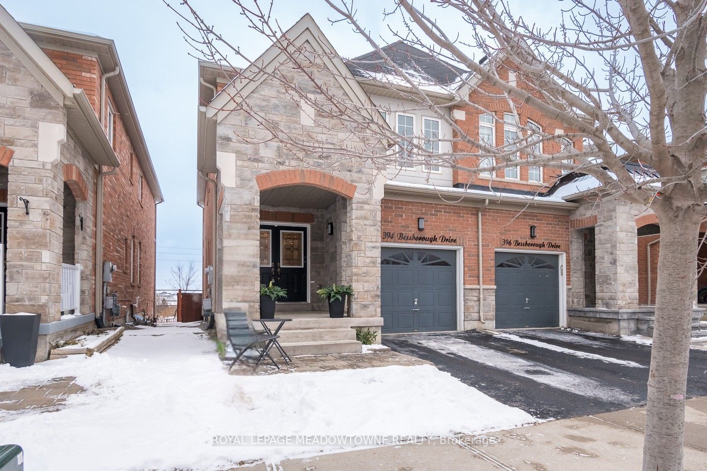 Semi-Detached House sold at 394 Bessborough Drive, Milton, Harrison, L9T 8P8 - MLS: W11926766