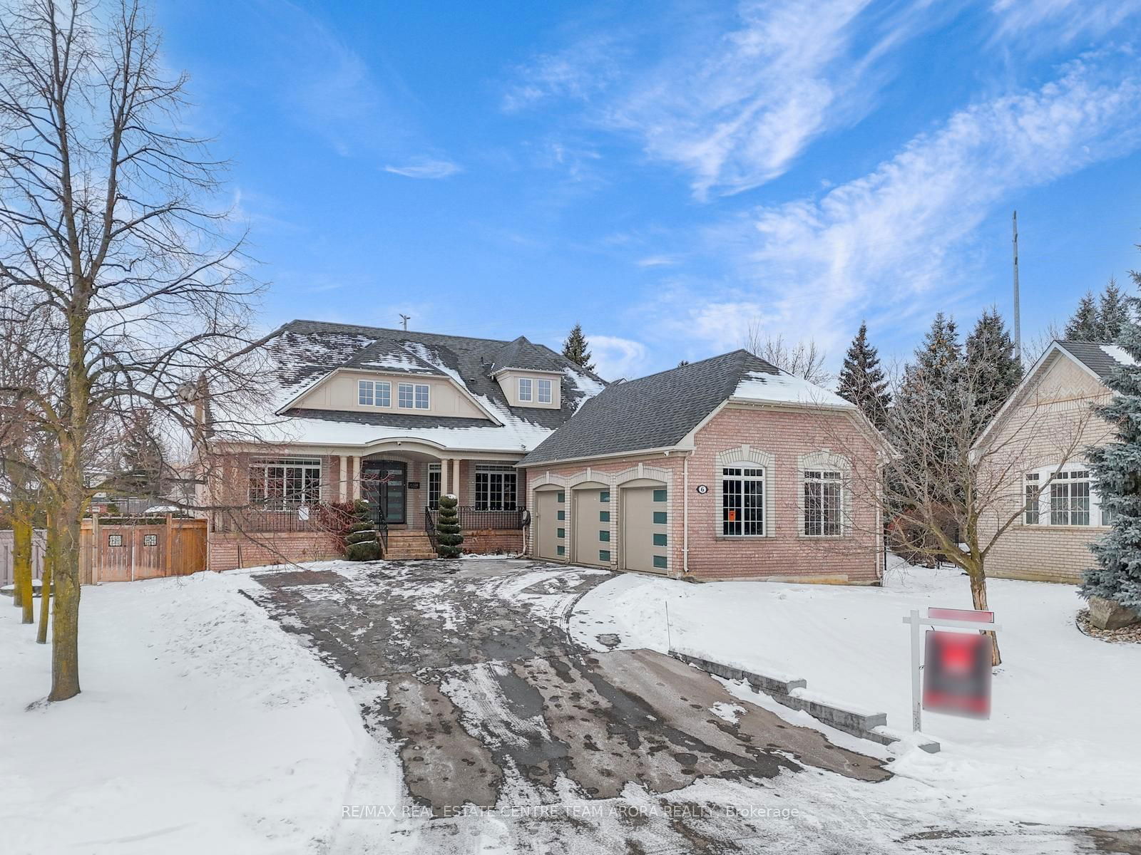 Detached House for sale at 6 Champion Court, Brampton, Credit Valley, L6Y 5G9 - MLS: W11926958