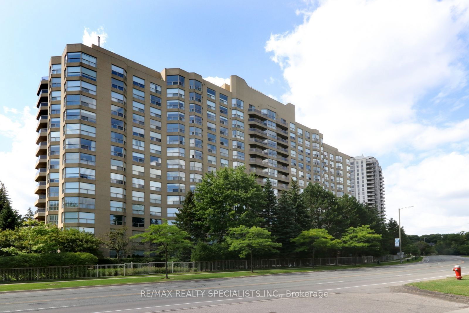 Condo leased at 901-1800 The Collegeway, Mississauga, Erin Mills, L5L 5S4 - MLS: W11927052