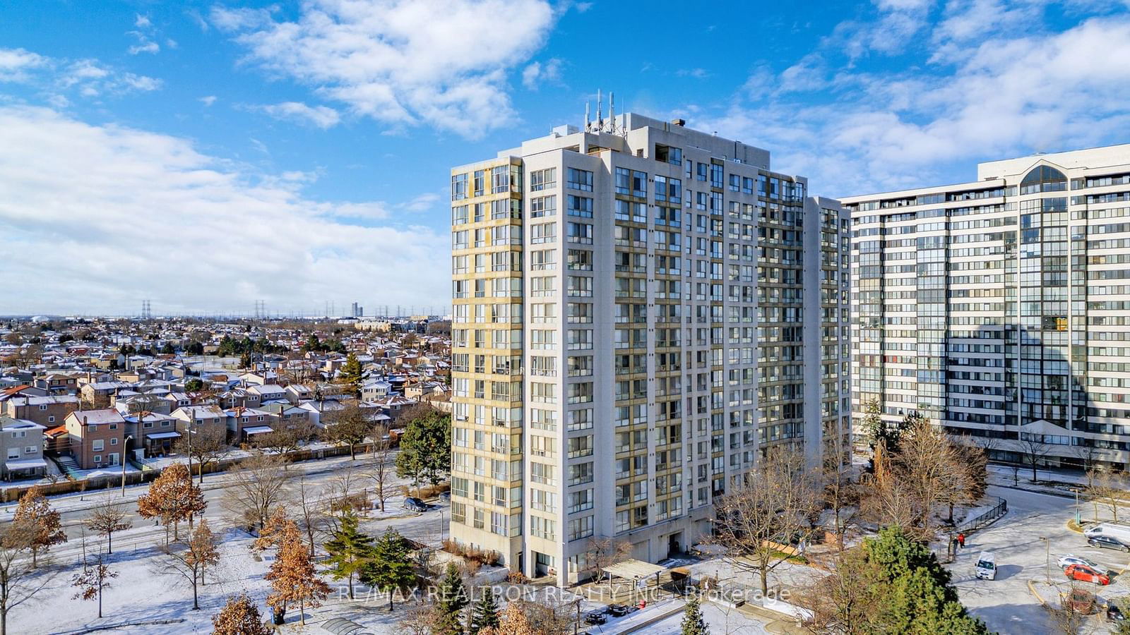 Condo sold at 509-2901 Kipling Avenue, Toronto, Mount Olive-Silverstone-Jamestown, M9V 5E5 - MLS: W11927211