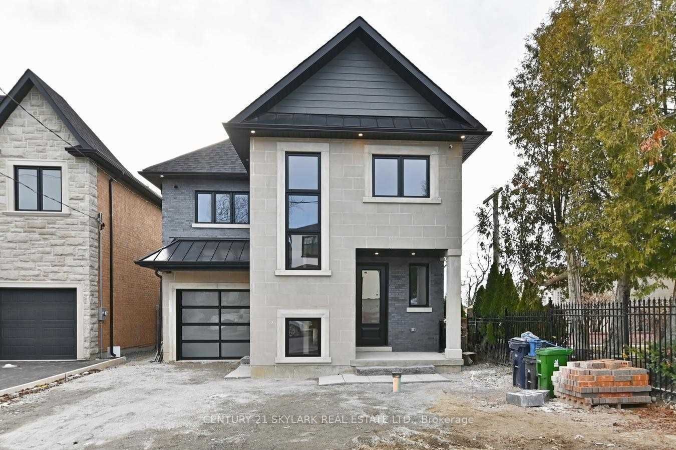 Semi-Detached House for lease at Upper-64 Glenhaven Street, Toronto, Beechborough-Greenbrook, M6M 3M3 - MLS: W11927412