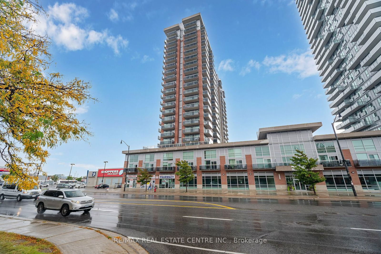 Condo for sale at 304-215 Queen Street, Brampton, Queen Street Corridor, L6W 0A9 - MLS: W11927453