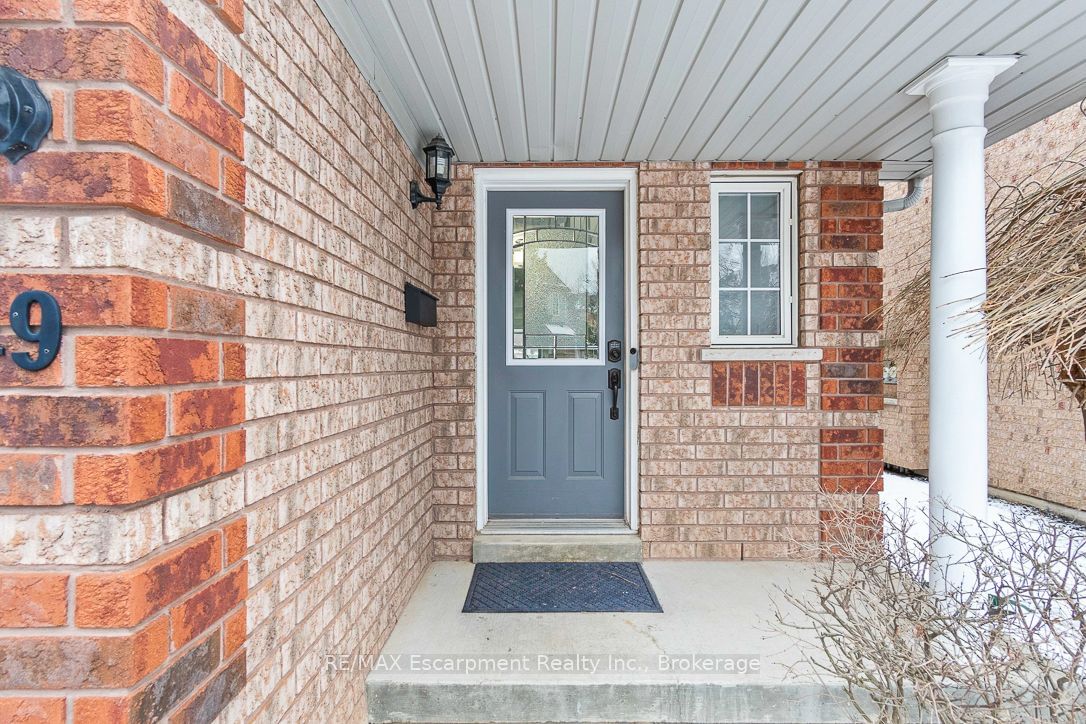 Townhouse sold at 19-2871 Darien Road, Burlington, Rose, L7M 4R6 - MLS: W11927503