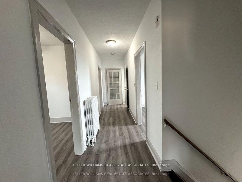 Semi-Detached House leased at 2-362 Royal York Road, Toronto, Mimico, M8Y 2R2 - MLS: W11927881