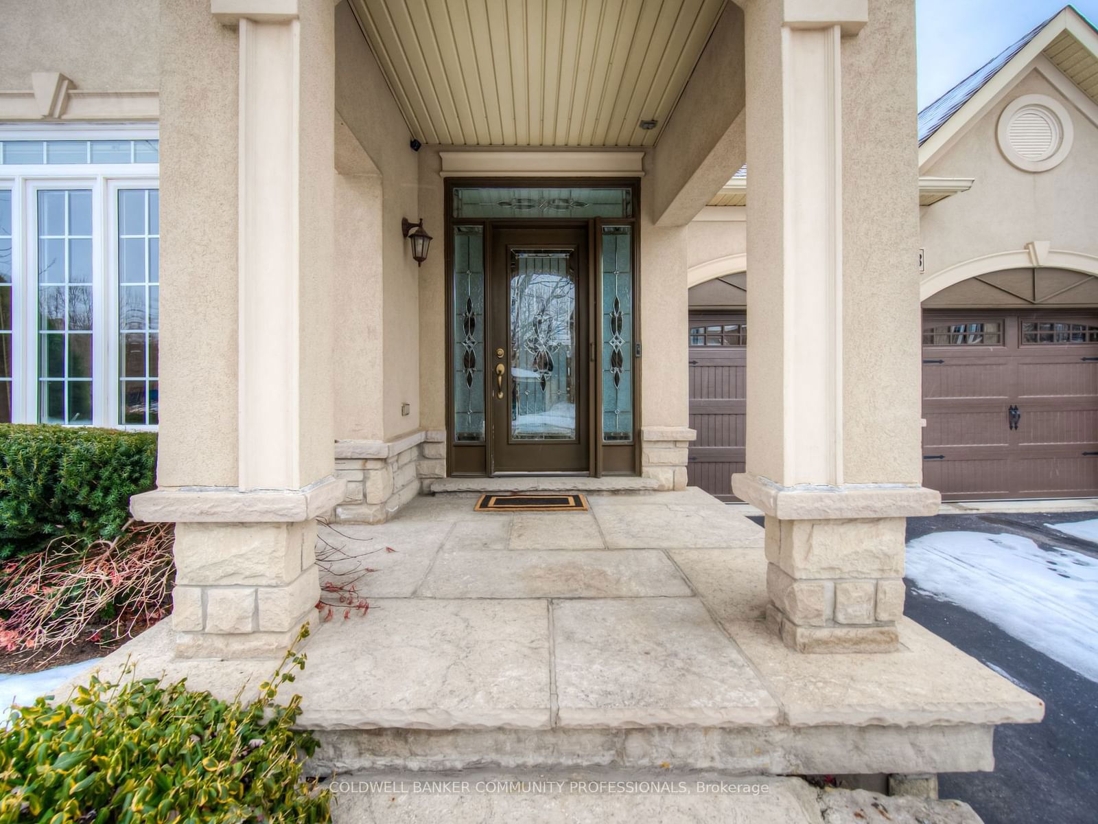 Detached House for sale at 233 Creek Path Avenue, Oakville, 1001 - BR Bronte, L6L 6T5 - MLS: W11927998