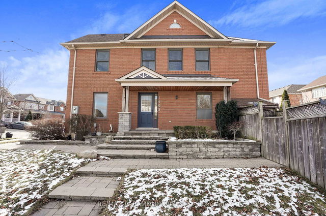 1605 Gowling Terrace