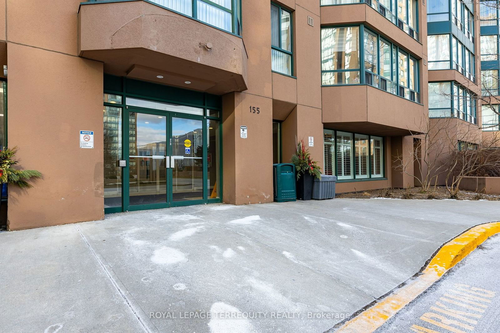 Condo for lease at 712-155 Hillcrest Avenue, Mississauga, Cooksville, L5B 3Z2 - MLS: W11928190