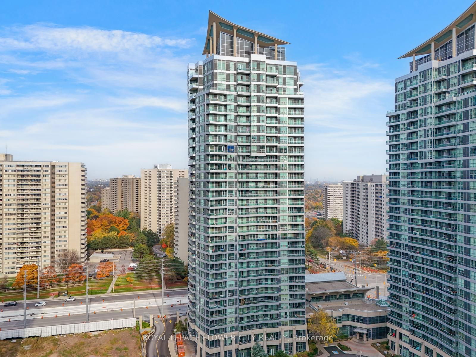 Condo sold at 2309-1 Elm Drive, Mississauga, City Centre, L5B 4M1 - MLS: W11928492