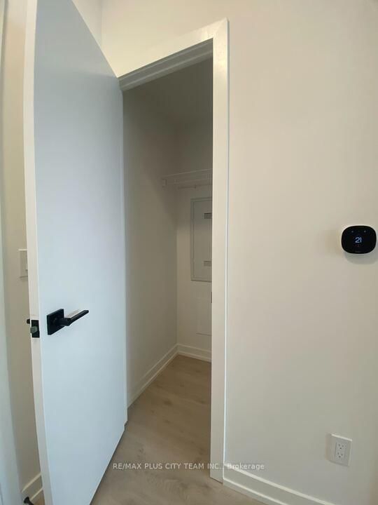Room2