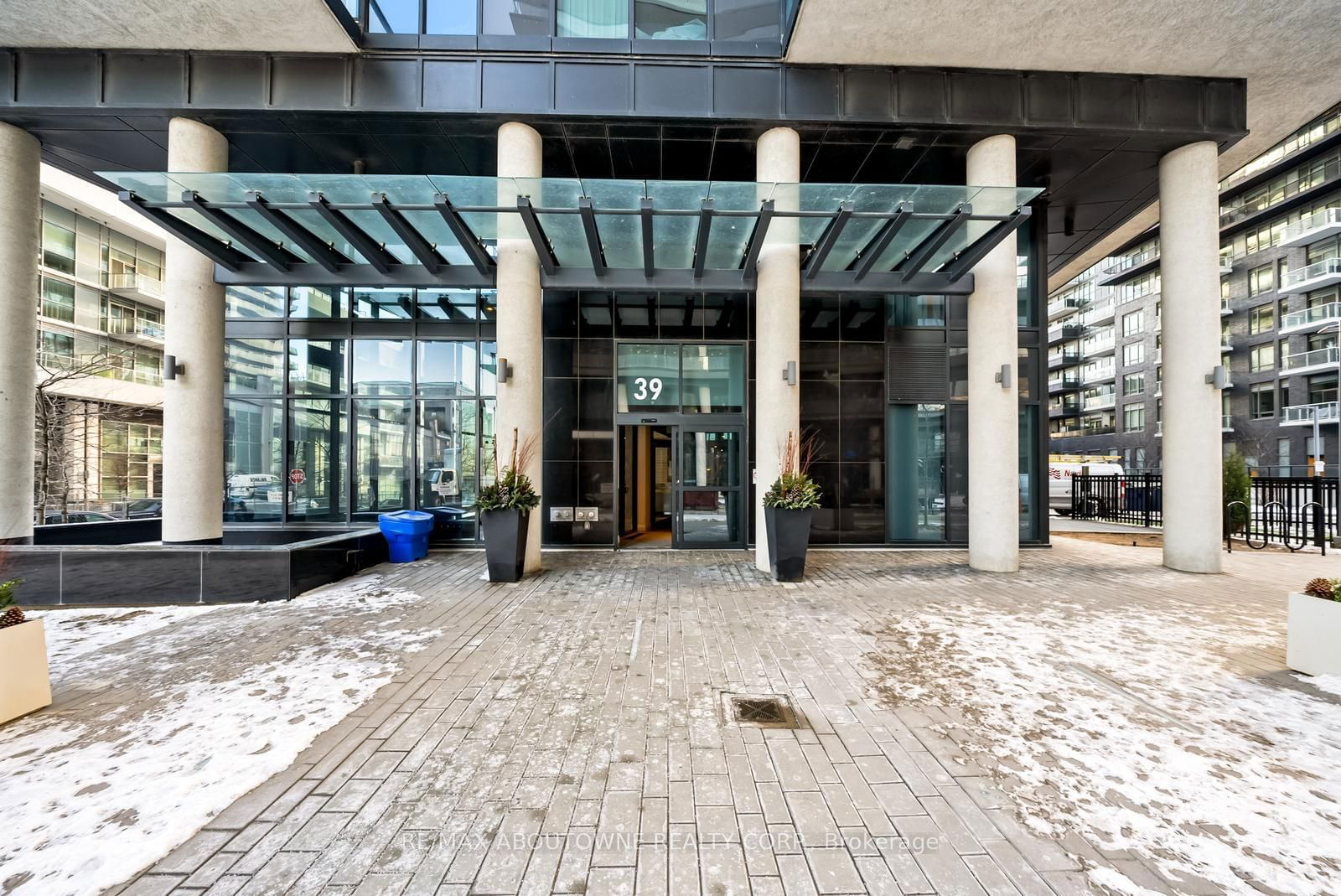 Condo for sale at 802-39 Annie Craig Drive, Toronto, Mimico, M8V 0H1 - MLS: W11928726