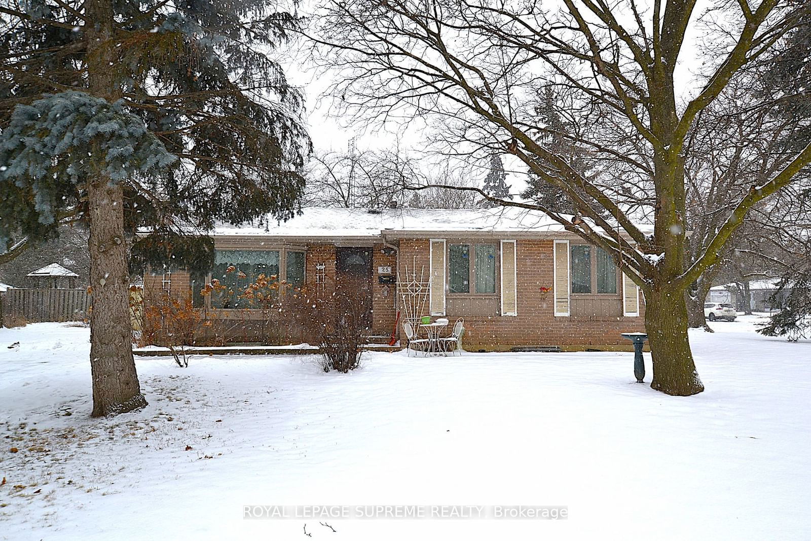 Detached House for sale at 25 Brookland Drive, Brampton, Avondale, L6T 2M4 - MLS: W11928925