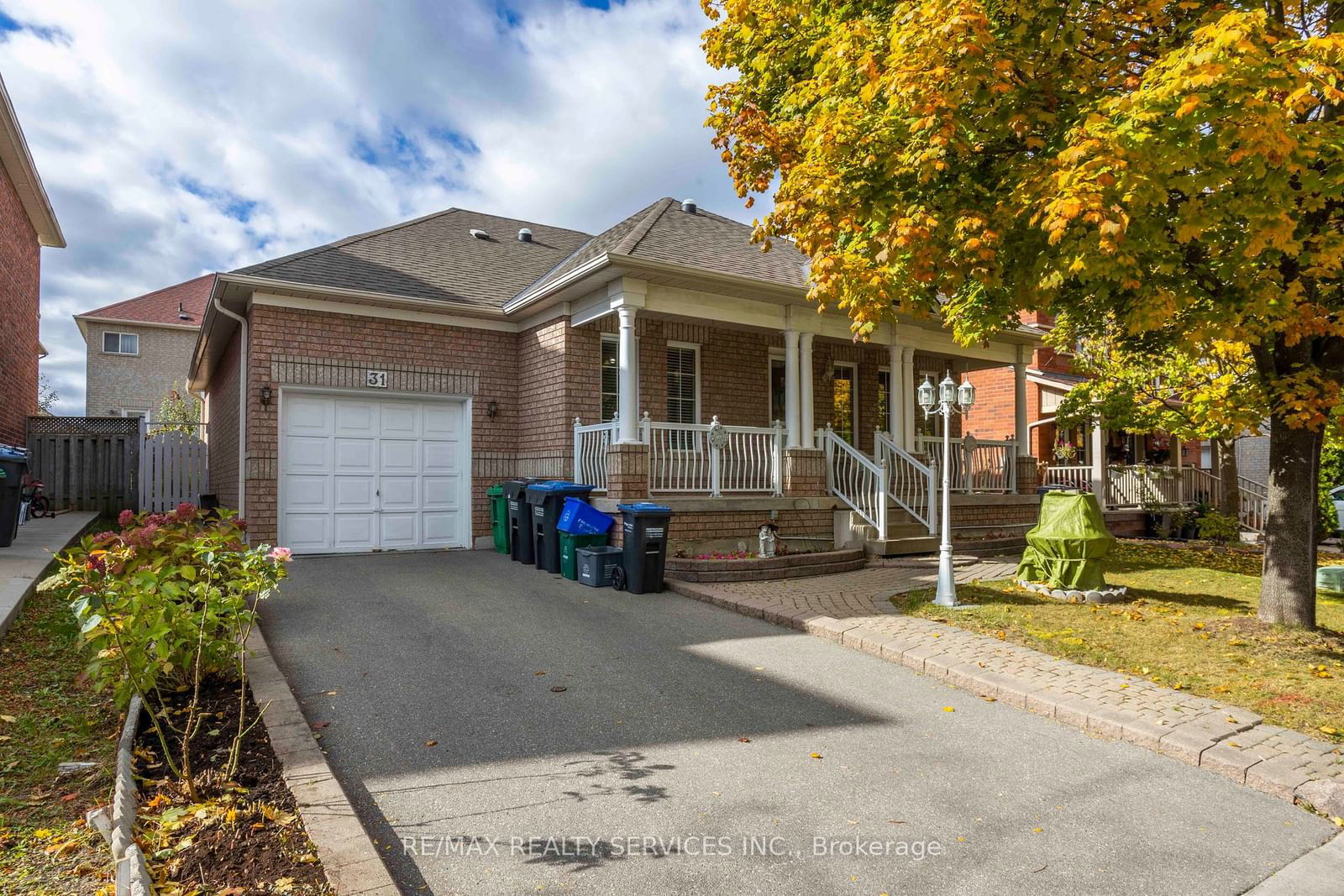 Detached House for sale at 31 Silktop Trail, Brampton, Sandringham-Wellington, L6R 2K6 - MLS: W11928994