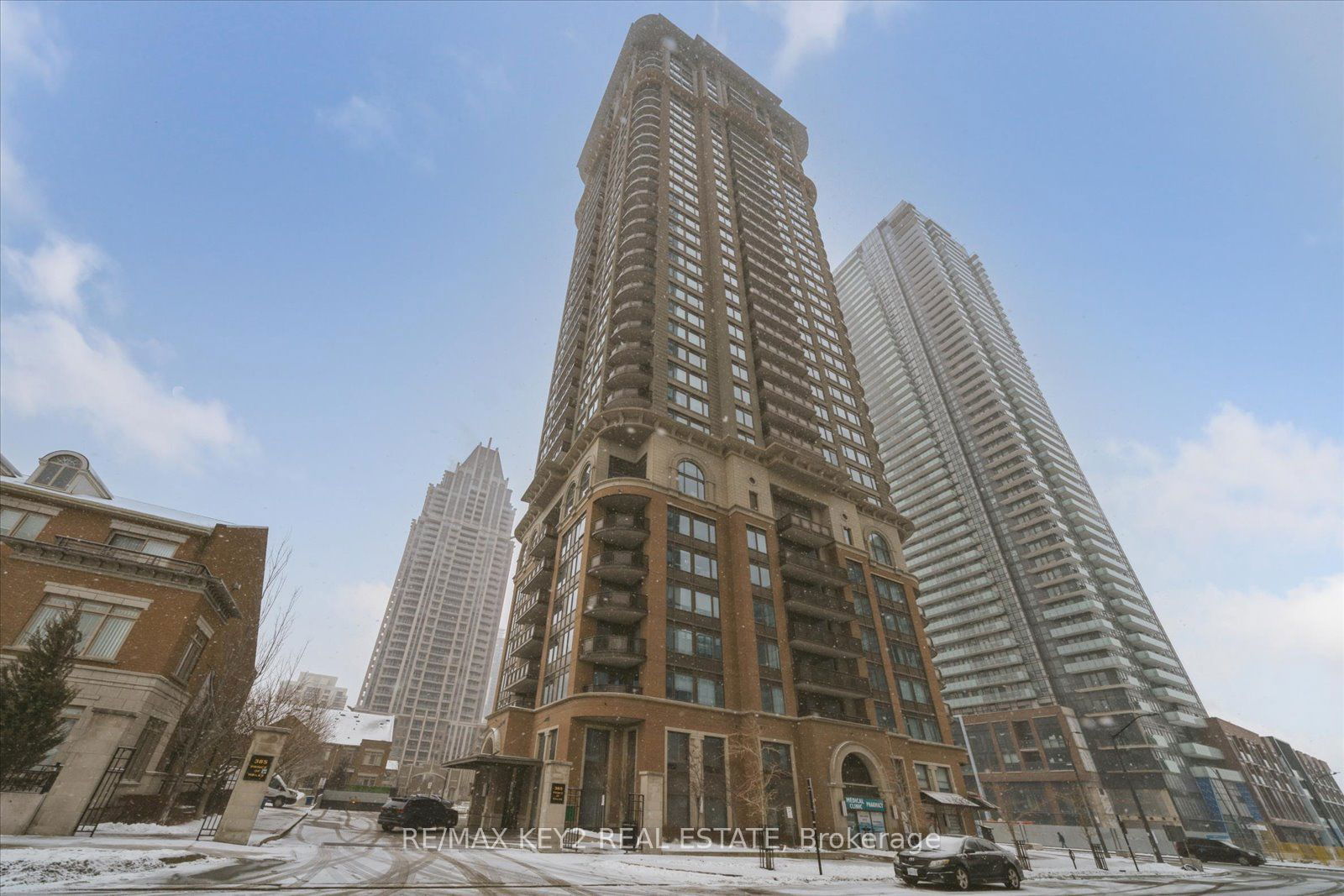 Condo for sale at 321-385 Prince Of Wales Drive, Mississauga, City Centre, L5B 0C6 - MLS: W11929507