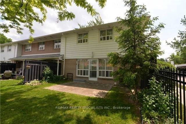 25 - 160 Carsbrooke Road