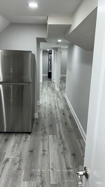 85 Humberstone Cres, Brampton, L7A 4B8 | Image 2