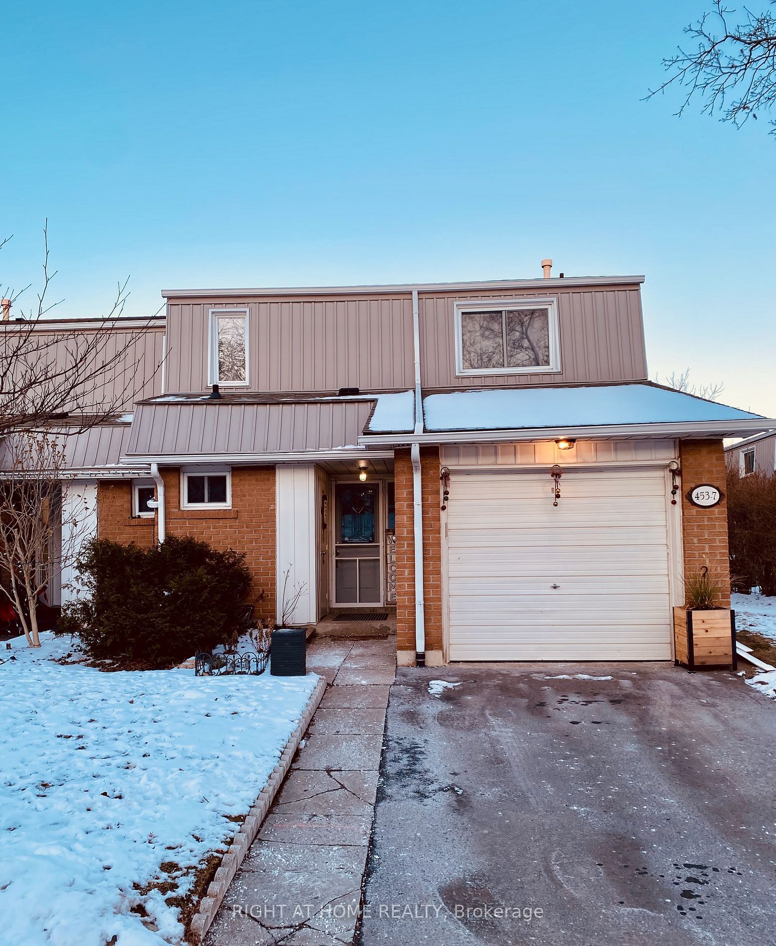 Townhouse for sale at 7-453 Woodview Road, Burlington, Roseland, L7N 2Z9 - MLS: W11929844