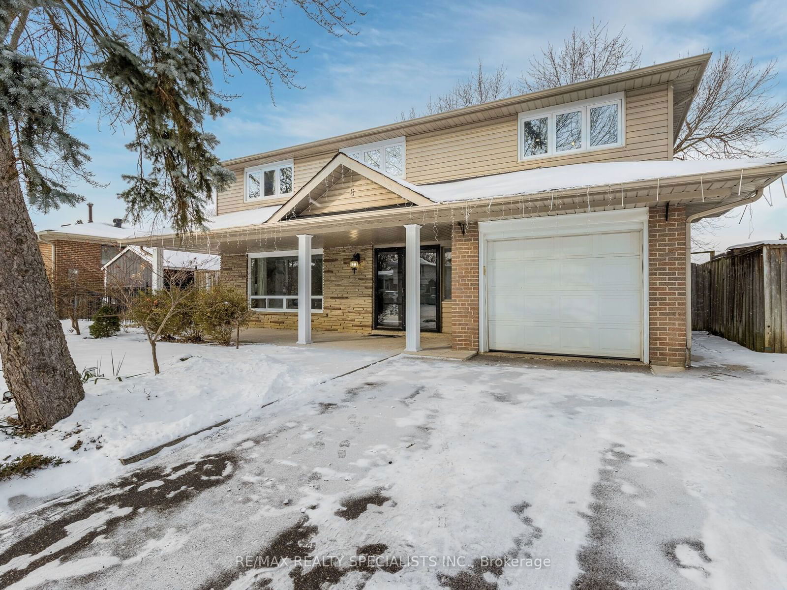 Detached House for sale at 6 NORVAL Crescent, Brampton, Bram East, L6W 1J2 - MLS: W11929983