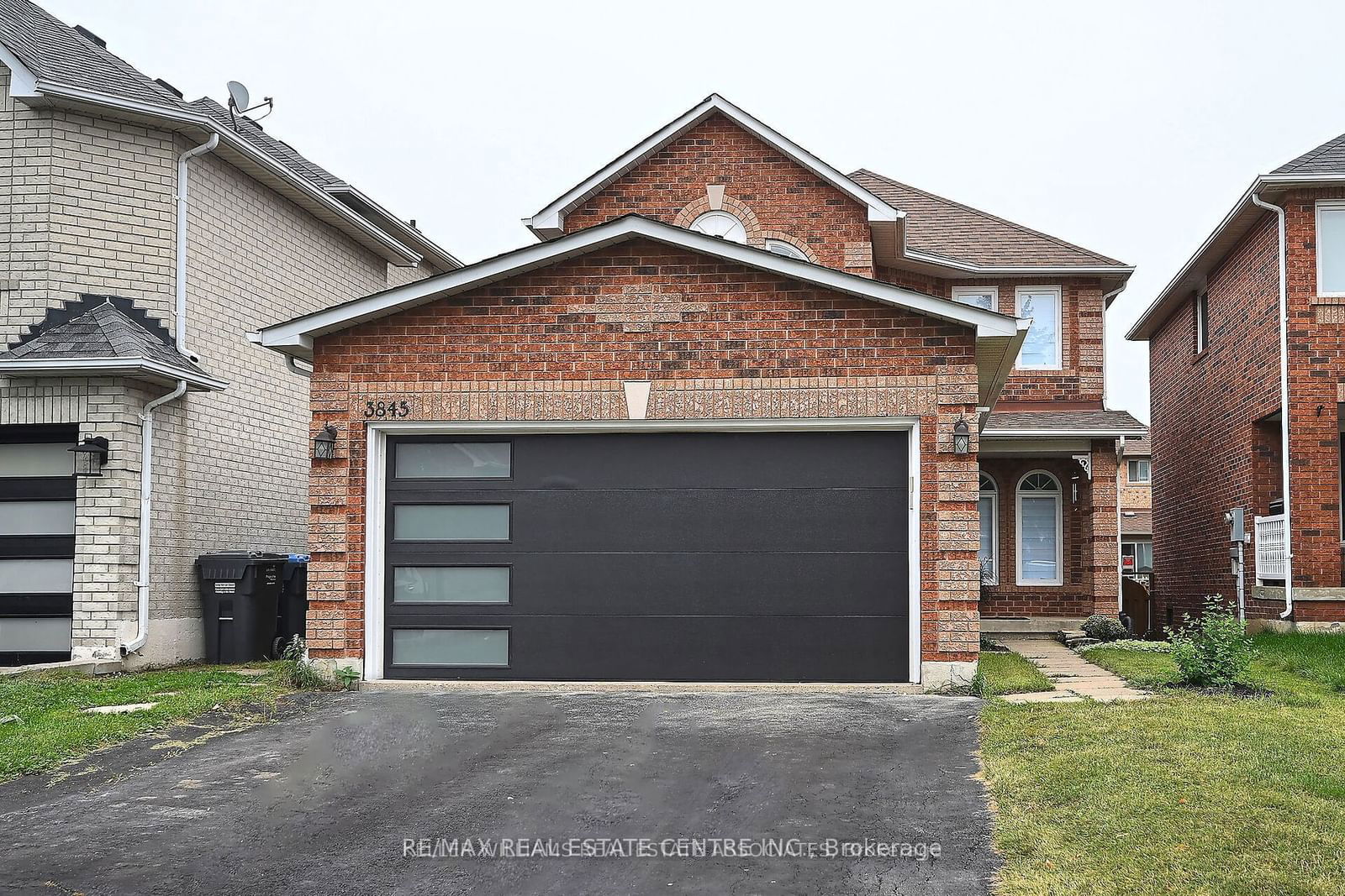 Detached House for lease at 3845 Althorpe   (Upper ) Circle, Mississauga, Lisgar, L5N 7G5 - MLS: W11930183