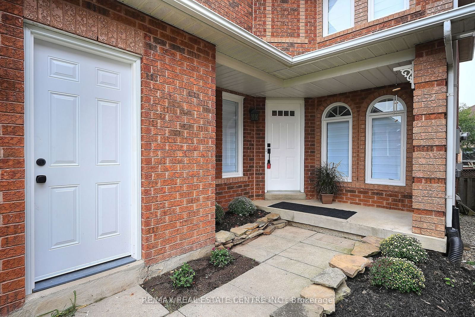 Detached House for lease at 3845 Althorpe   (Upper ) Circle, Mississauga, Lisgar, L5N 7G5 - MLS: W11930183