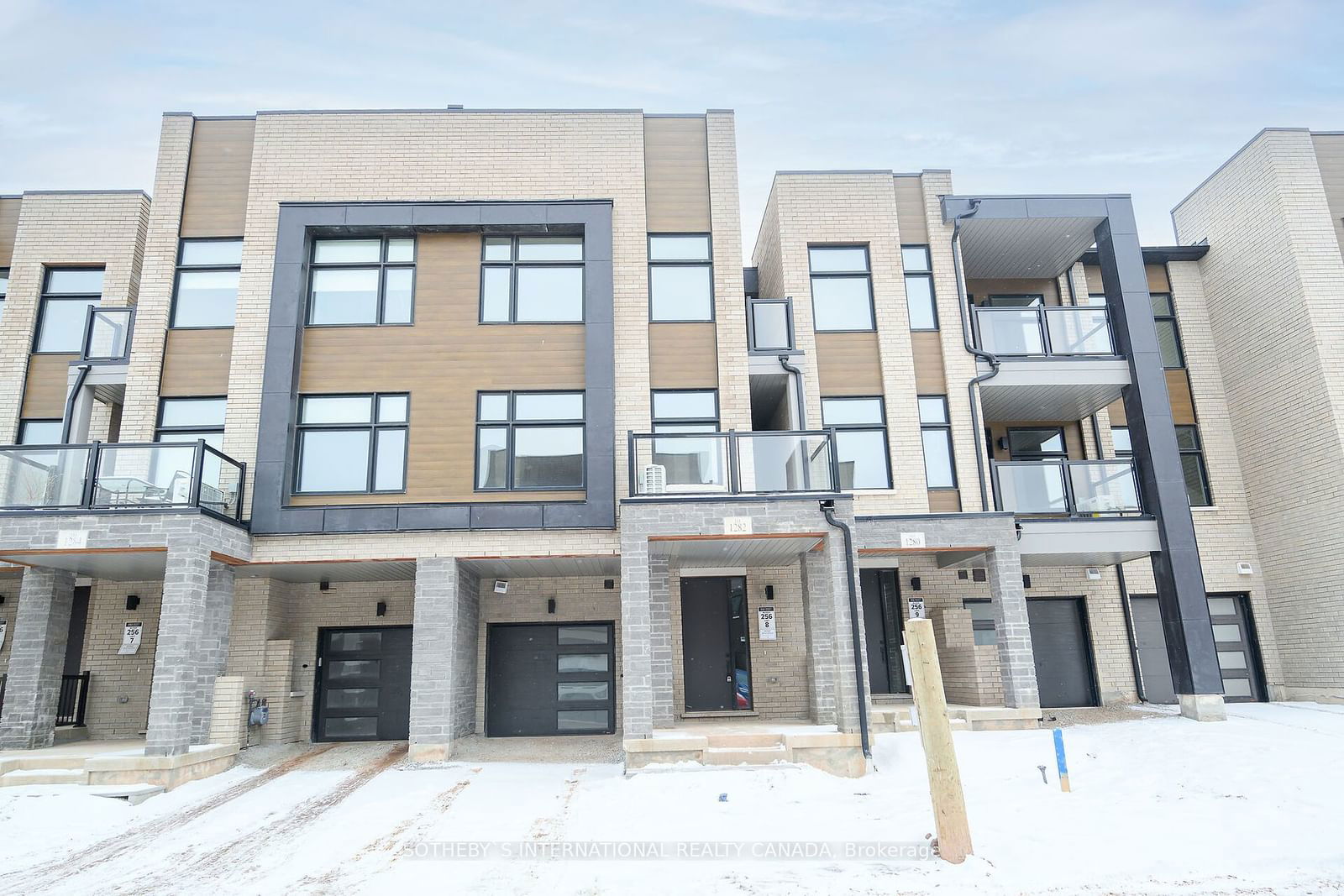 Townhouse for lease at 1282 Dempster Lane, Oakville, Iroquois Ridge North, L6H 7Y7 - MLS: W11930234