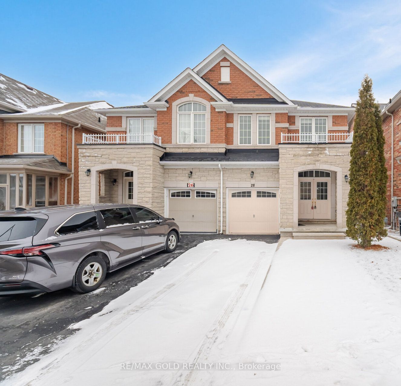 Semi-Detached House for sale at 28 Mulgrave Street, Brampton, Bram East, L6P 3H2 - MLS: W11930286