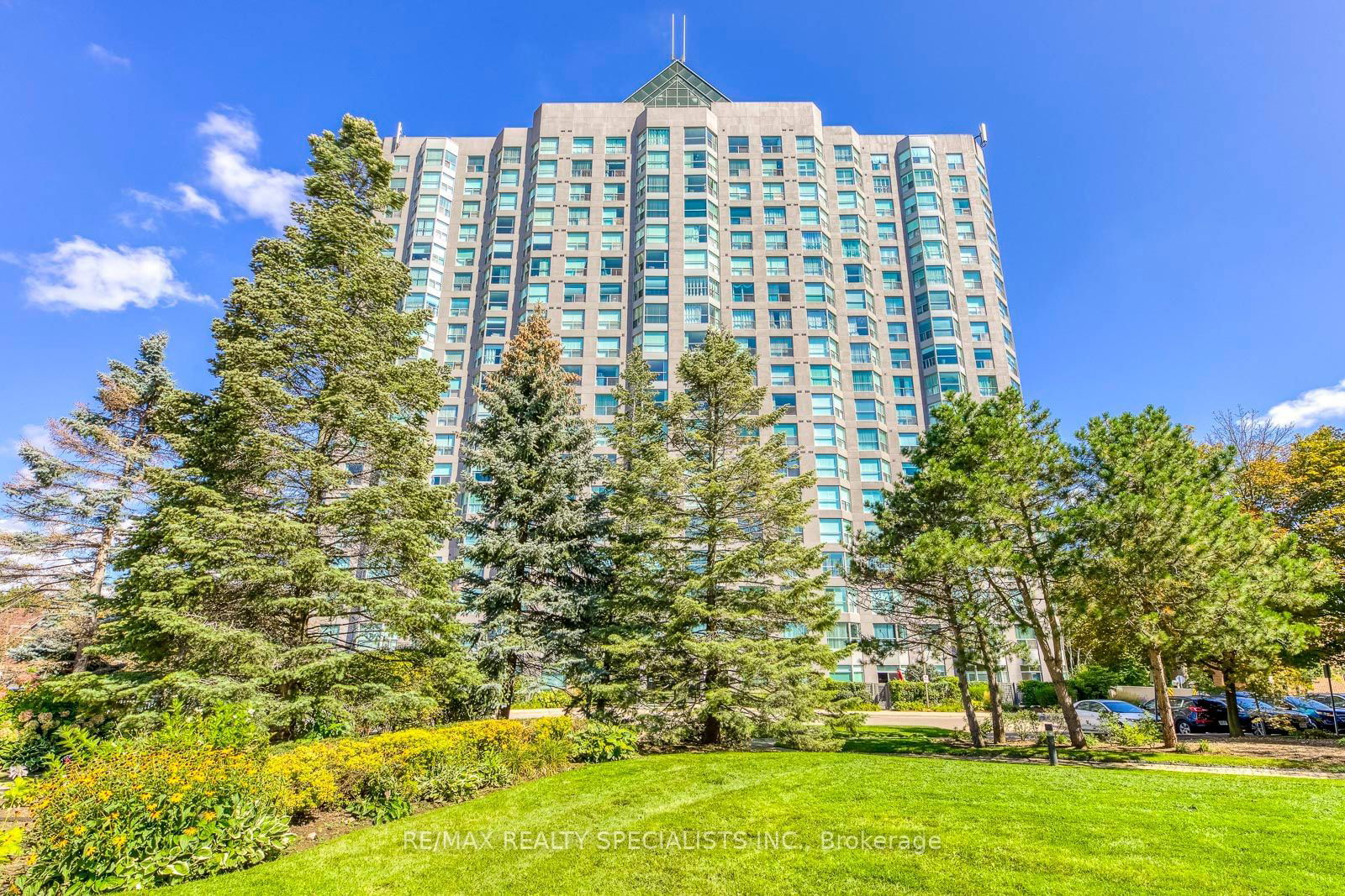 Condo for sale at 209-2155 Burnhamthorpe Road, Mississauga, Erin Mills, L5L 5P4 - MLS: W11930355