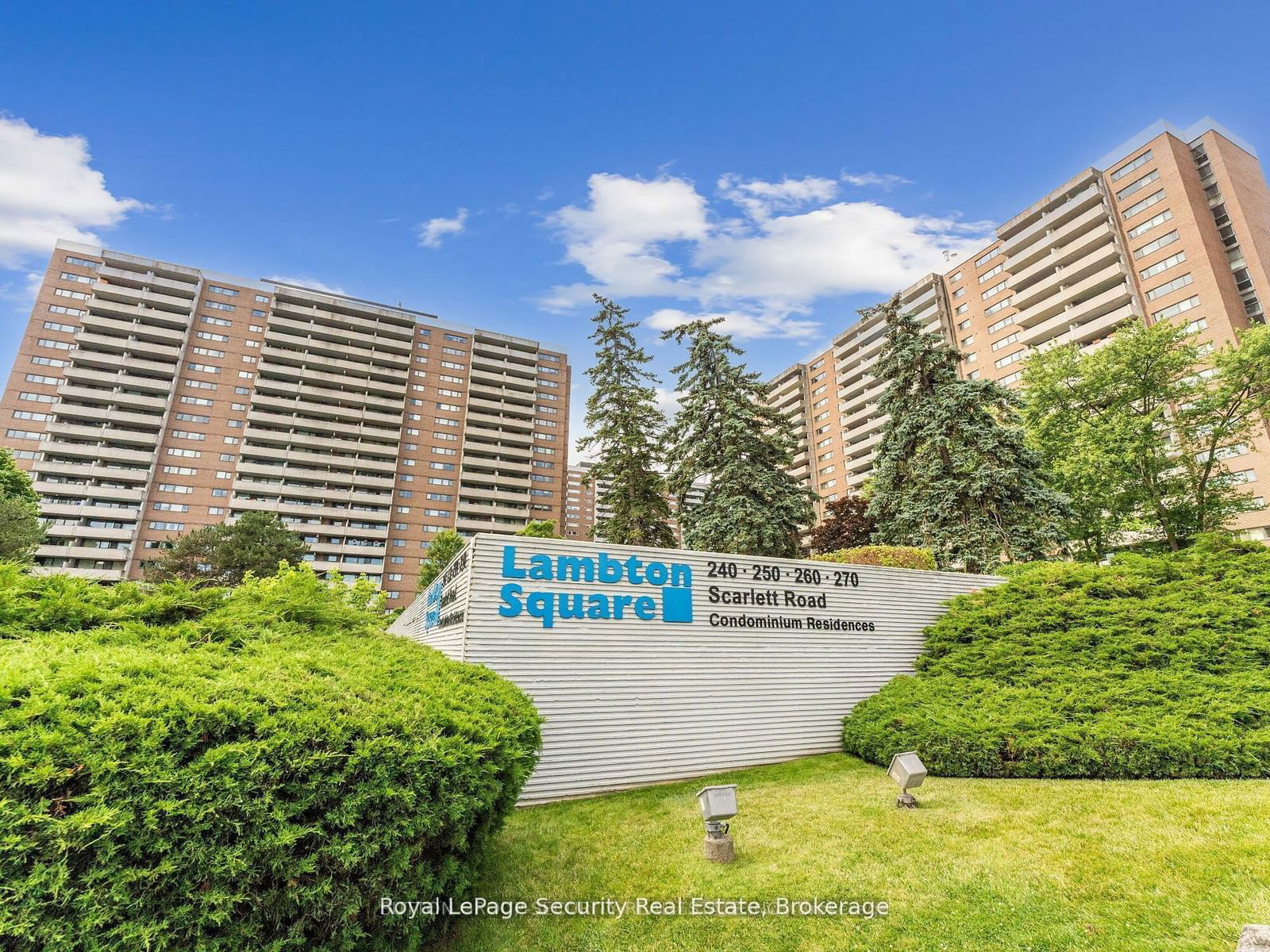 Condo for sale at 1504-240 Scarlett Road, Toronto, Rockcliffe-Smythe, M6N 4X4 - MLS: W11930430