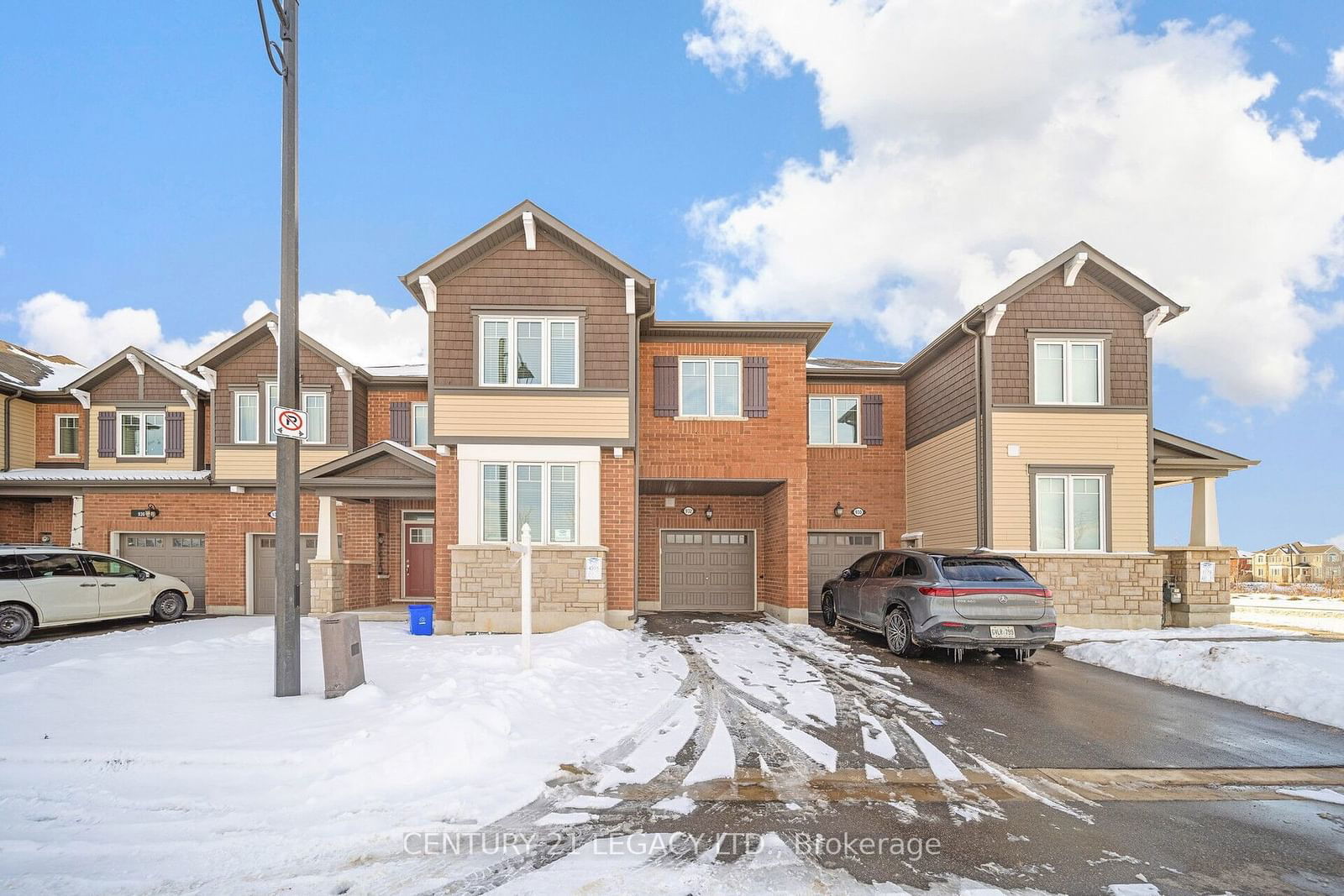 Townhouse for sale at 932 Cherry Court, Milton, 1026 - CB Cobban, L9E 1P8 - MLS: W11930439