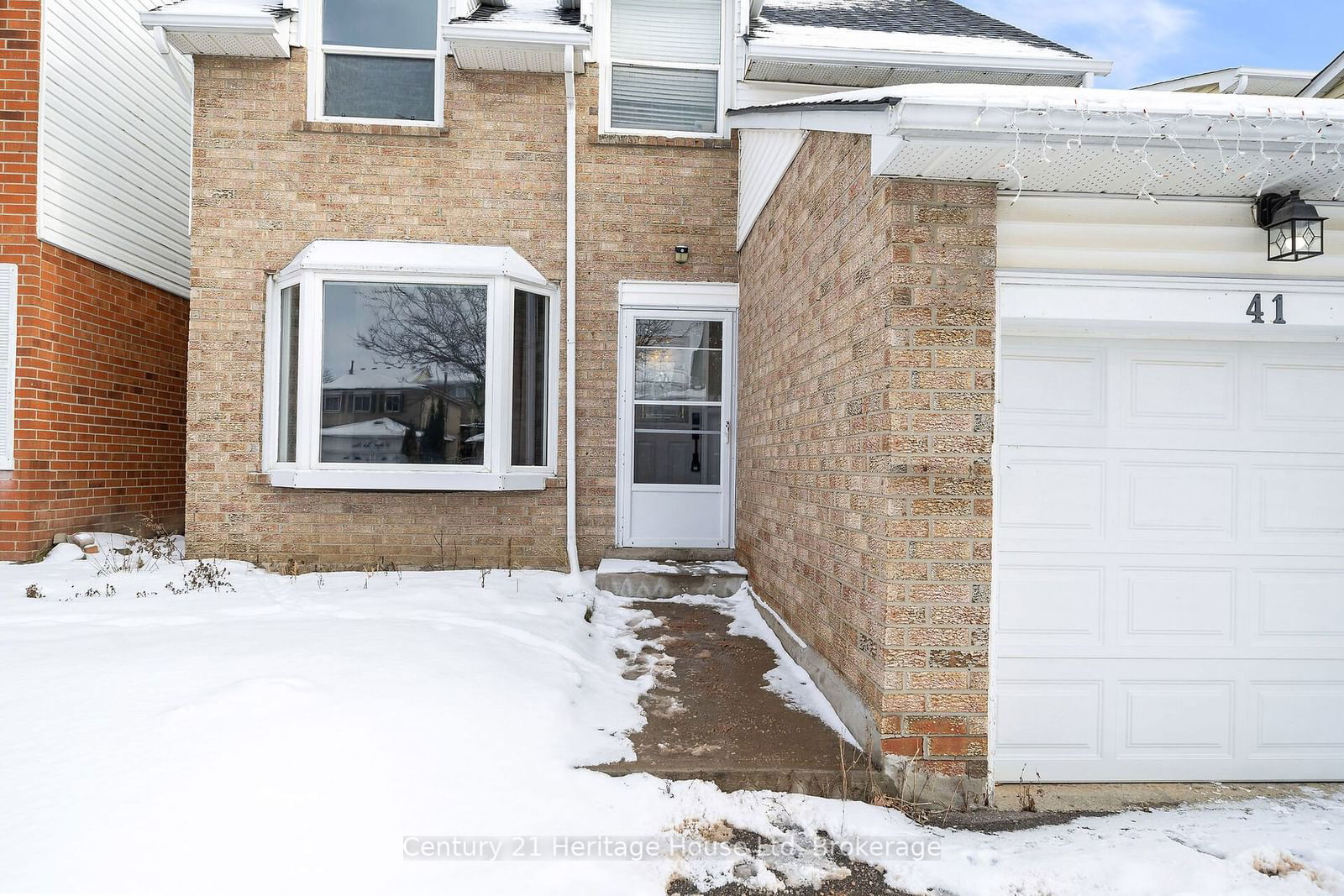 Detached House sold at 41 Royal Palm Drive, Brampton, Heart Lake East, L6Z 1P1 - MLS: W11930443