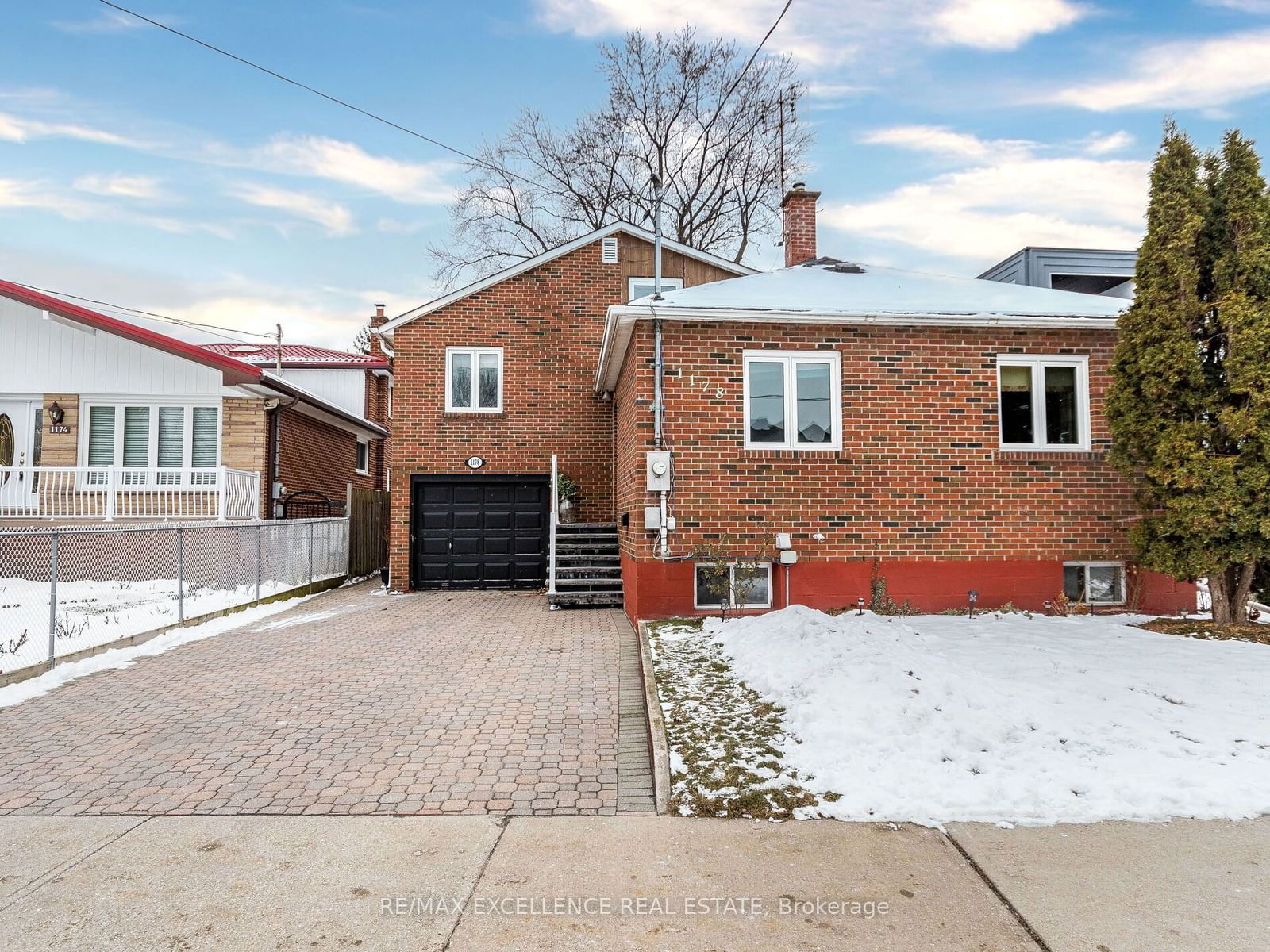 Detached House for lease at 1178 Ogden Avenue, Mississauga, Lakeview, L5E 2H1 - MLS: W11930451