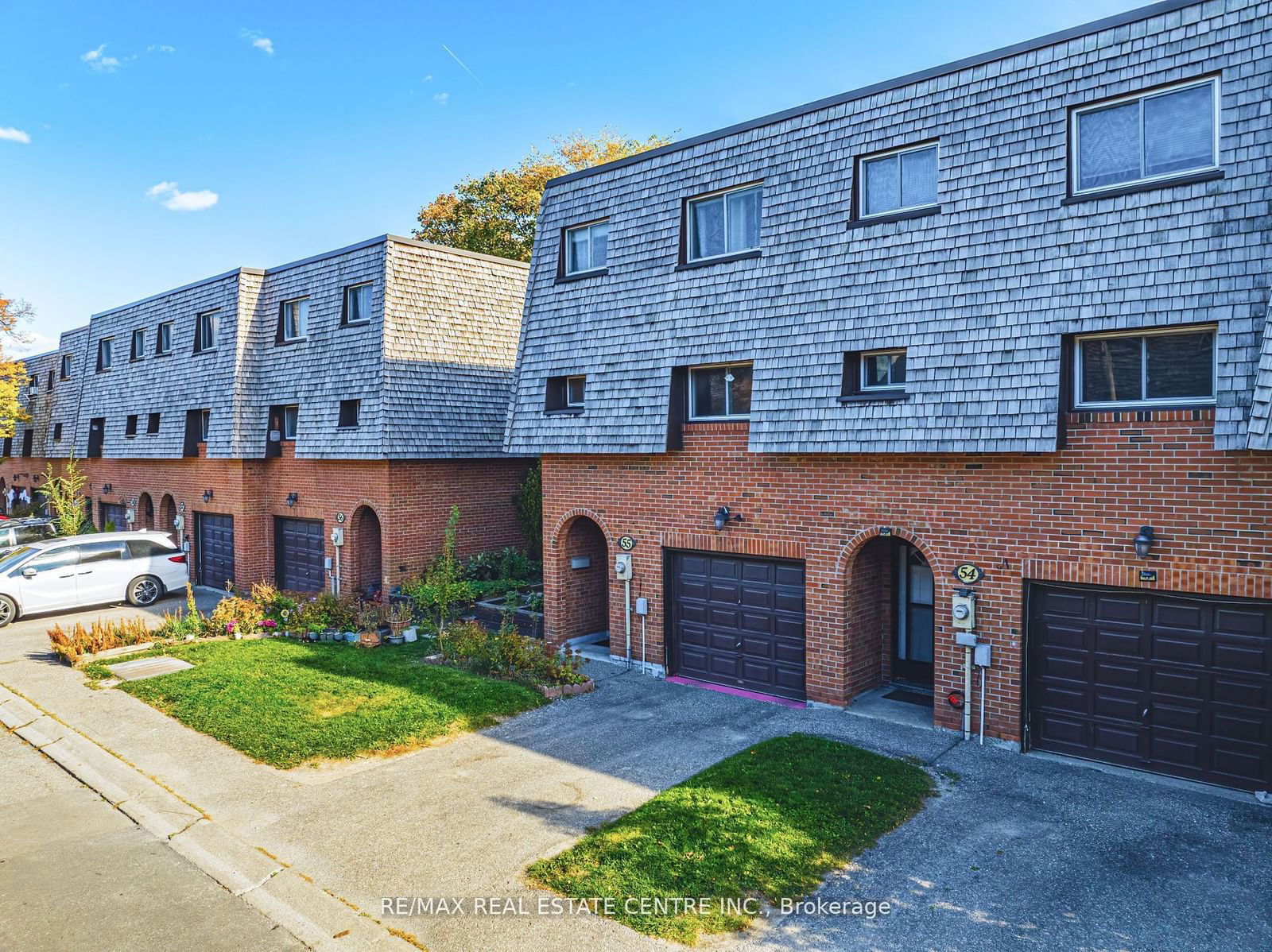 Townhouse for sale at 55 Briar Path, Brampton, Avondale, L6T 2A3 - MLS: W11930520