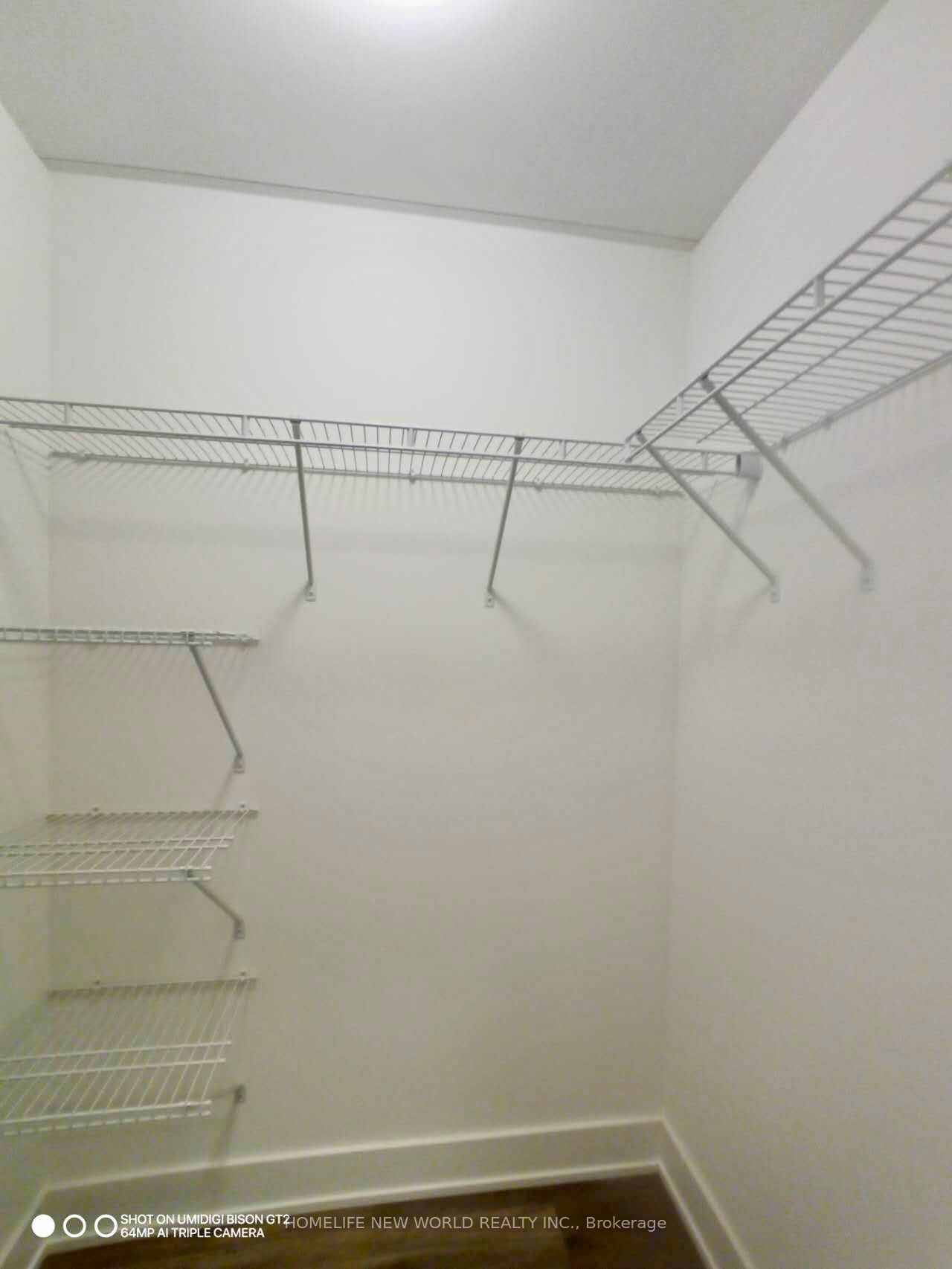 202 Burnhamthorpe Road E, Unit 224 - Photo 11