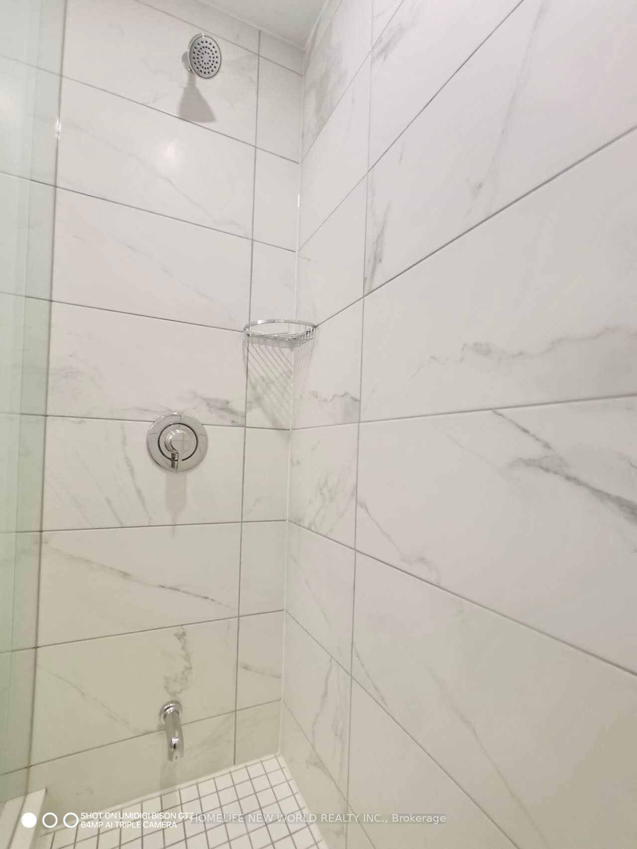 202 Burnhamthorpe Road E, Unit 224 - Photo 17