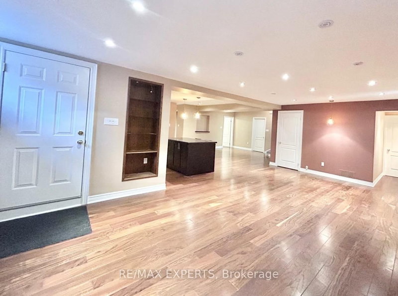 74 Colonel Bertram Rd, Brampton, L6Z 4A8 | Image 2