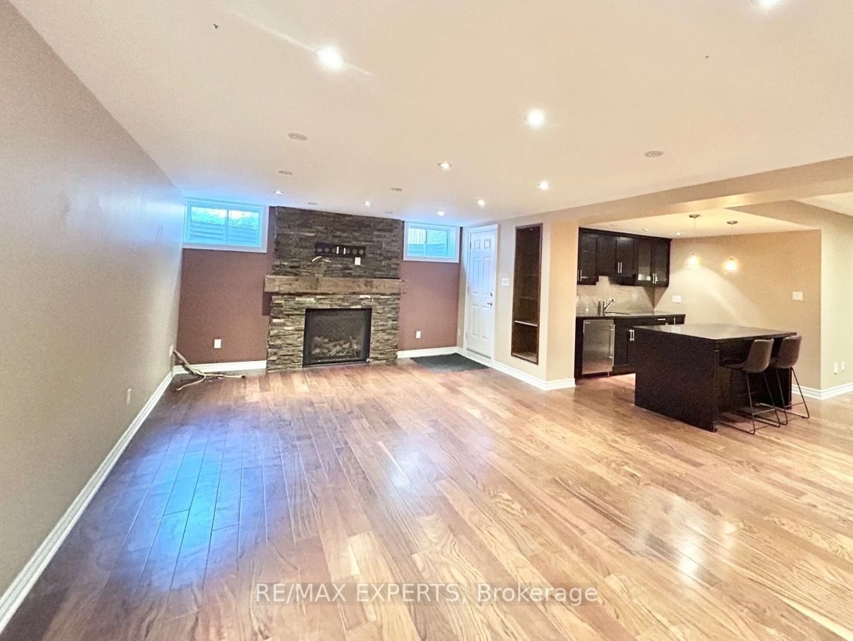 Detached House for lease at 74 Colonel Bertram Road, Brampton, Snelgrove, L6Z 4A8 - MLS: W11930868