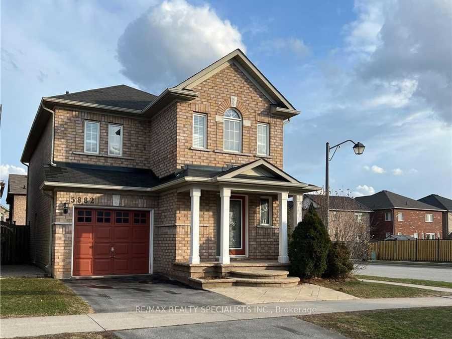 Detached House for lease at 5882 Blue Spruce Avenue, Burlington, Orchard, L7L 7N8 - MLS: W11930932