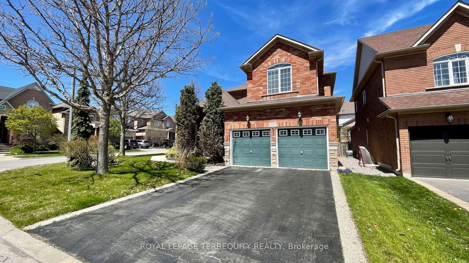 Detached House for lease at 2114 Helmsley Avenue, Oakville, West Oak Trails, L6M 4R5 - MLS: W11930940