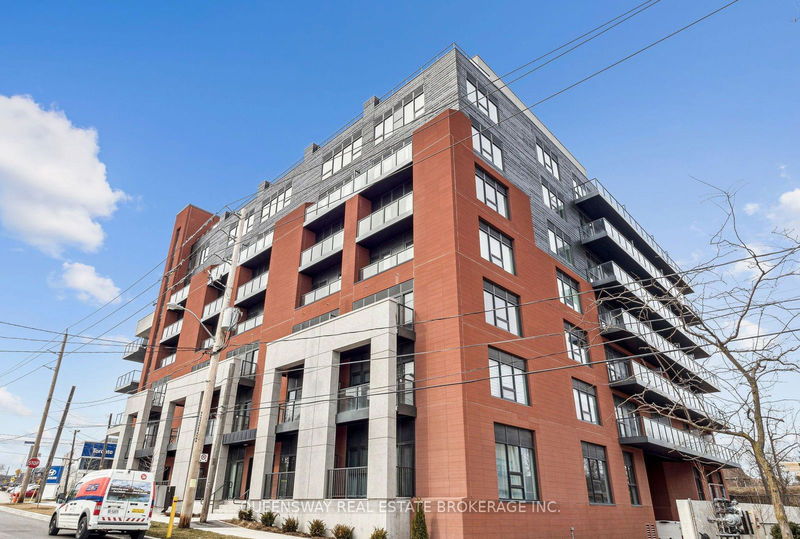 home for lease on 101-2433 Dufferin Street